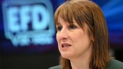 UK economy shrinks another 0.1% in disaster for Rachel Reeves